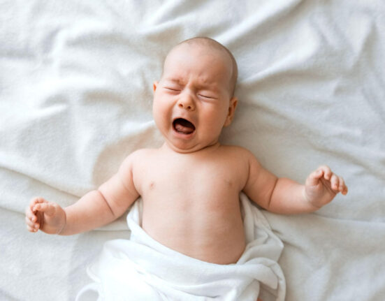 Schreiendes Baby